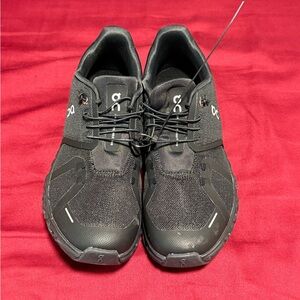 On Running Men's Black Athletic Cloud-Style Running Shoes